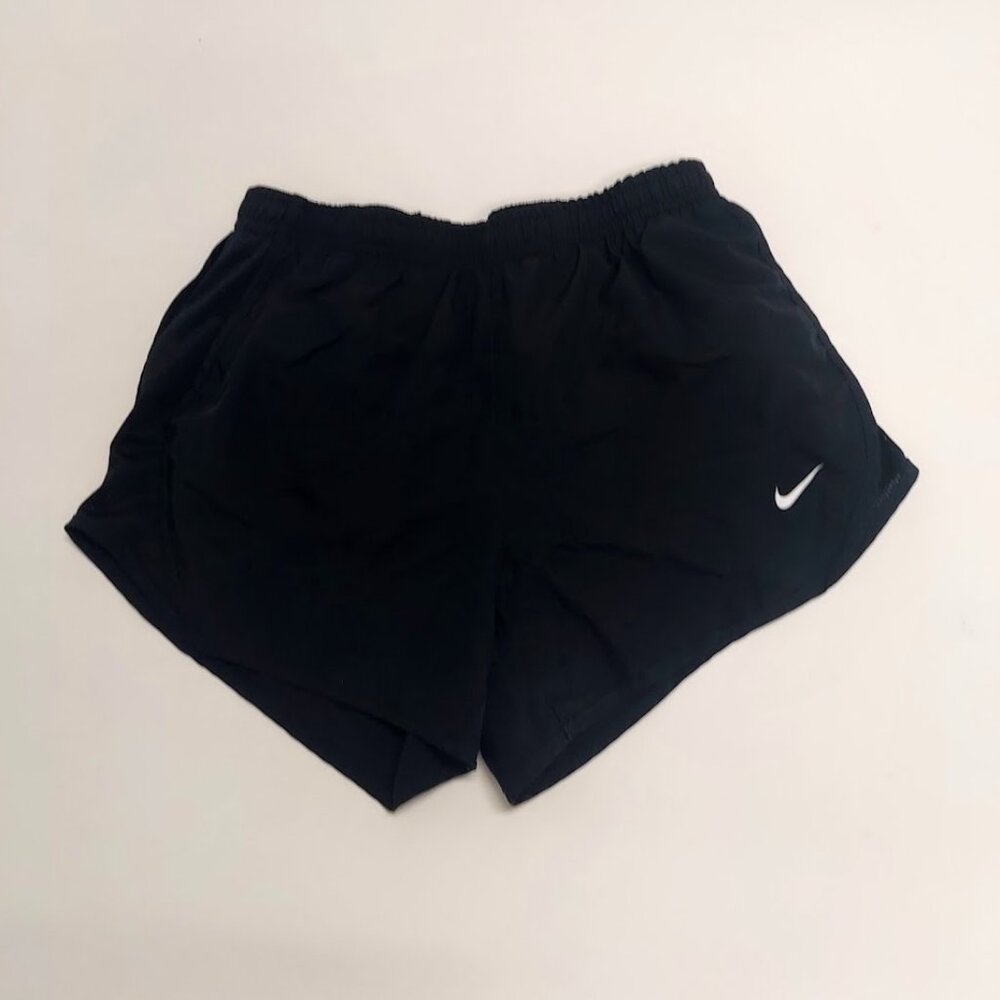Girls Size M Nike dry fit shorts